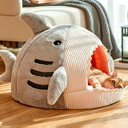 Warm Shark Cave Cat Bed – Cozy Nest for Kittens & Small Pets